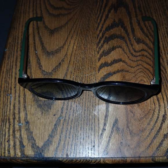 Gucci Sunglasses - Picture 3 of 3